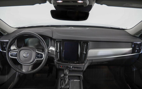 Volvo V90 II, 2018 год, 2 590 000 рублей, 11 фотография