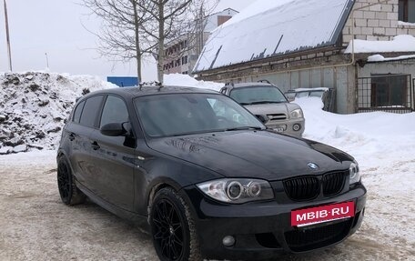 BMW 1 серия, 2008 год, 910 000 рублей, 10 фотография