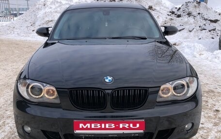 BMW 1 серия, 2008 год, 910 000 рублей, 12 фотография