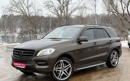 Mercedes-Benz M-Класс, 2012 год, 2 250 000 рублей, 3 фотография