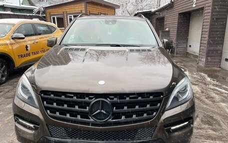 Mercedes-Benz M-Класс, 2012 год, 2 250 000 рублей, 14 фотография