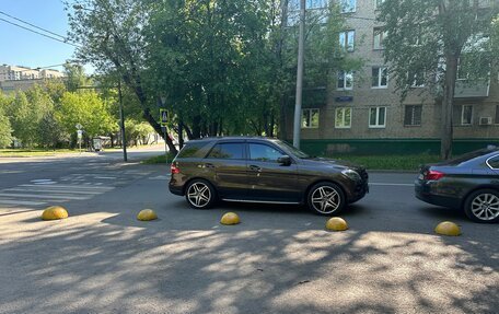 Mercedes-Benz M-Класс, 2012 год, 2 250 000 рублей, 36 фотография