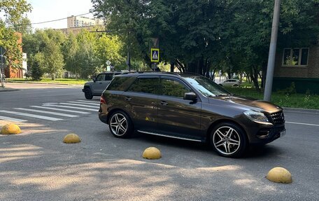 Mercedes-Benz M-Класс, 2012 год, 2 250 000 рублей, 34 фотография