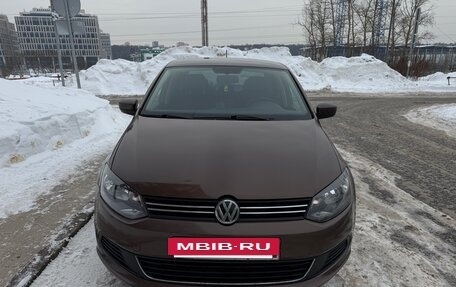 Volkswagen Polo VI (EU Market), 2015 год, 870 000 рублей, 2 фотография