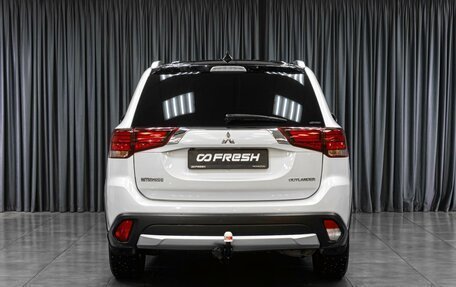 Mitsubishi Outlander III рестайлинг 3, 2016 год, 1 999 000 рублей, 4 фотография