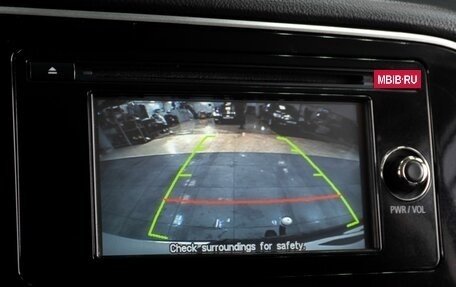 Mitsubishi Outlander III рестайлинг 3, 2016 год, 1 999 000 рублей, 13 фотография