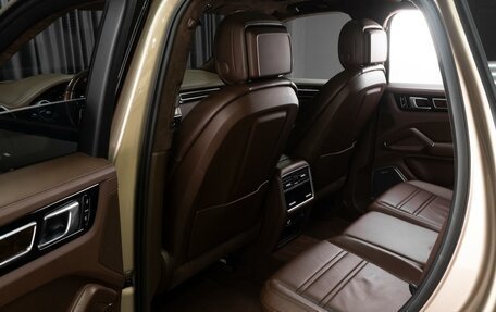 Porsche Cayenne III, 2018 год, 7 999 000 рублей, 18 фотография