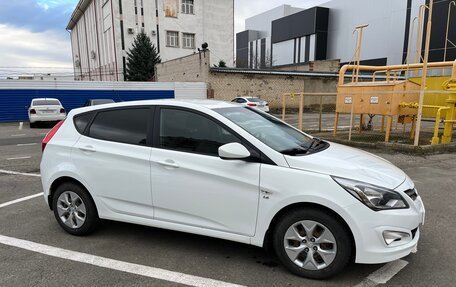 Hyundai Solaris II рестайлинг, 2016 год, 1 170 000 рублей, 2 фотография