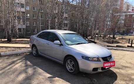 Honda Accord VII рестайлинг, 2002 год, 700 000 рублей, 2 фотография