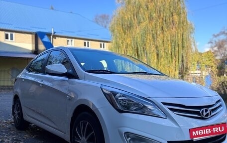 Hyundai Solaris II рестайлинг, 2014 год, 680 000 рублей, 3 фотография
