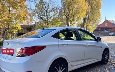 Hyundai Solaris II рестайлинг, 2014 год, 680 000 рублей, 4 фотография