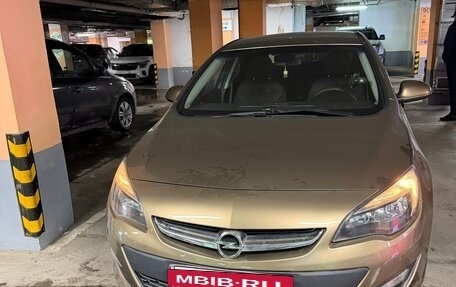 Opel Astra J, 2013 год, 799 000 рублей, 2 фотография