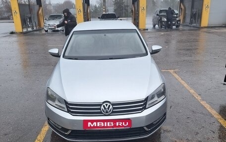 Volkswagen Passat B7, 2011 год, 870 000 рублей, 5 фотография
