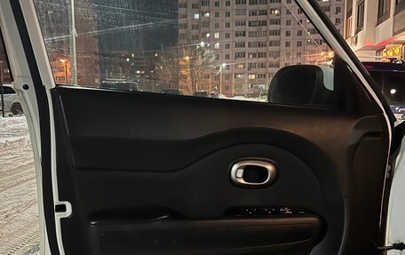 KIA Soul II рестайлинг, 2014 год, 950 000 рублей, 13 фотография