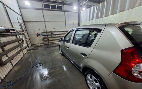 Renault Sandero I, 2010 год, 495 000 рублей, 2 фотография