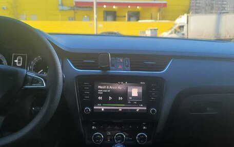 Skoda Octavia, 2018 год, 1 200 000 рублей, 9 фотография