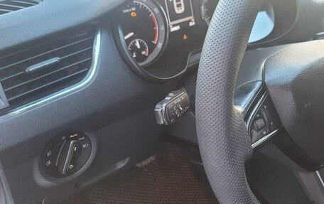 Skoda Octavia, 2018 год, 1 200 000 рублей, 8 фотография