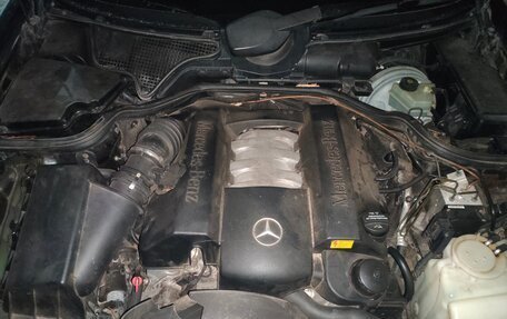 Mercedes-Benz E-Класс, 1998 год, 680 000 рублей, 5 фотография