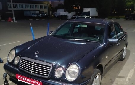 Mercedes-Benz E-Класс, 1998 год, 680 000 рублей, 28 фотография