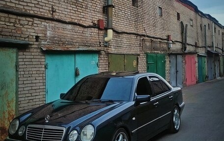 Mercedes-Benz E-Класс, 1998 год, 680 000 рублей, 35 фотография