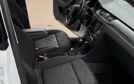 Skoda Rapid I, 2018 год, 1 675 000 рублей, 15 фотография