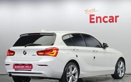 BMW 1 серия, 2019 год, 2 600 000 рублей, 19 фотография