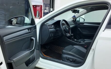 Skoda Superb III рестайлинг, 2022 год, 2 270 000 рублей, 9 фотография