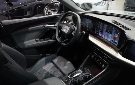 Audi Q5, 2025 год, 7 050 000 рублей, 12 фотография