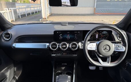 Mercedes-Benz GLB, 2022 год, 2 220 000 рублей, 10 фотография