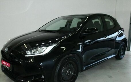 Toyota Yaris, 2021 год, 1 896 000 рублей, 1 фотография