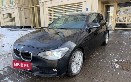BMW 1 серия, 2011 год, 940 000 рублей, 2 фотография
