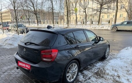 BMW 1 серия, 2011 год, 940 000 рублей, 6 фотография