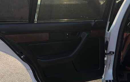 BMW 5 серия, 1991 год, 999 999 рублей, 24 фотография