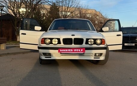 BMW 5 серия, 1991 год, 999 999 рублей, 28 фотография
