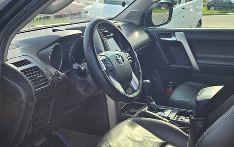 Toyota Land Cruiser Prado 150 рестайлинг 2, 2011 год, 2 350 000 рублей, 4 фотография
