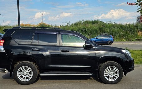 Toyota Land Cruiser Prado 150 рестайлинг 2, 2011 год, 2 350 000 рублей, 7 фотография