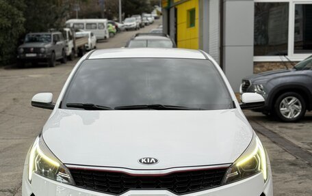 KIA Rio IV, 2021 год, 1 890 000 рублей, 2 фотография