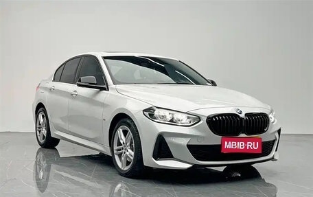 BMW 1 серия, 2023 год, 1 970 000 рублей, 1 фотография