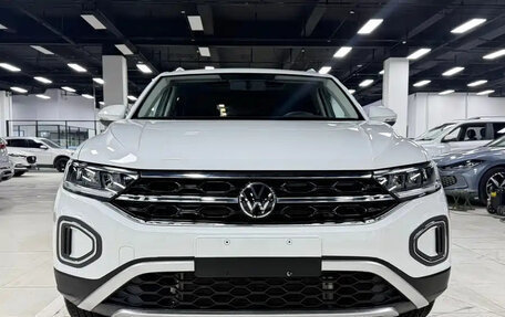 Volkswagen T-Roc I, 2023 год, 1 560 000 рублей, 4 фотография