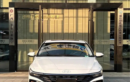 Hyundai Elantra, 2023 год, 1 690 000 рублей, 2 фотография