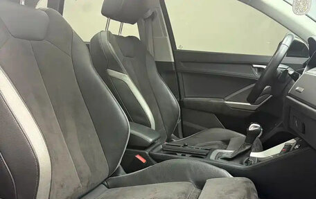 Audi Q3, 2022 год, 2 450 000 рублей, 9 фотография