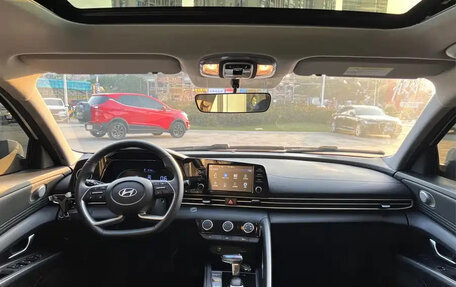 Hyundai Elantra, 2023 год, 1 690 000 рублей, 9 фотография