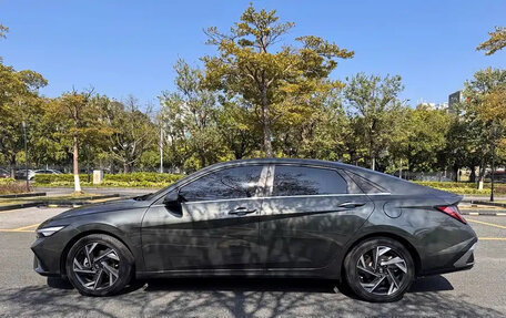 Hyundai Elantra, 2023 год, 1 690 000 рублей, 7 фотография