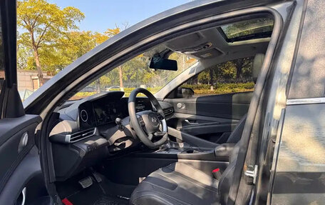 Hyundai Elantra, 2023 год, 1 690 000 рублей, 8 фотография