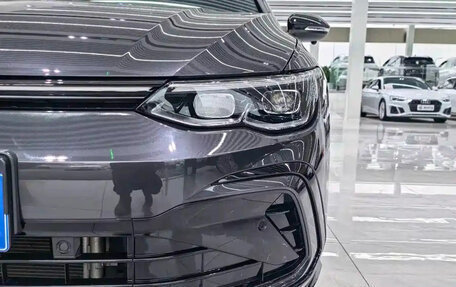 Volkswagen Golf VIII, 2023 год, 1 850 000 рублей, 4 фотография