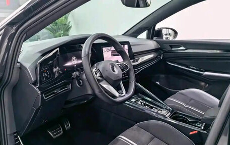 Volkswagen Golf VIII, 2023 год, 1 850 000 рублей, 17 фотография