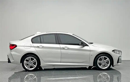 BMW 1 серия, 2023 год, 1 970 000 рублей, 7 фотография