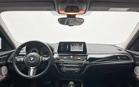 BMW 1 серия, 2023 год, 1 970 000 рублей, 13 фотография