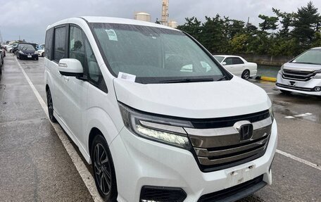 Honda Stepwgn IV, 2021 год, 1 950 000 рублей, 1 фотография