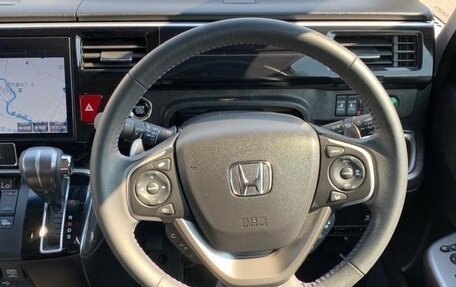 Honda Stepwgn IV, 2021 год, 1 950 000 рублей, 5 фотография